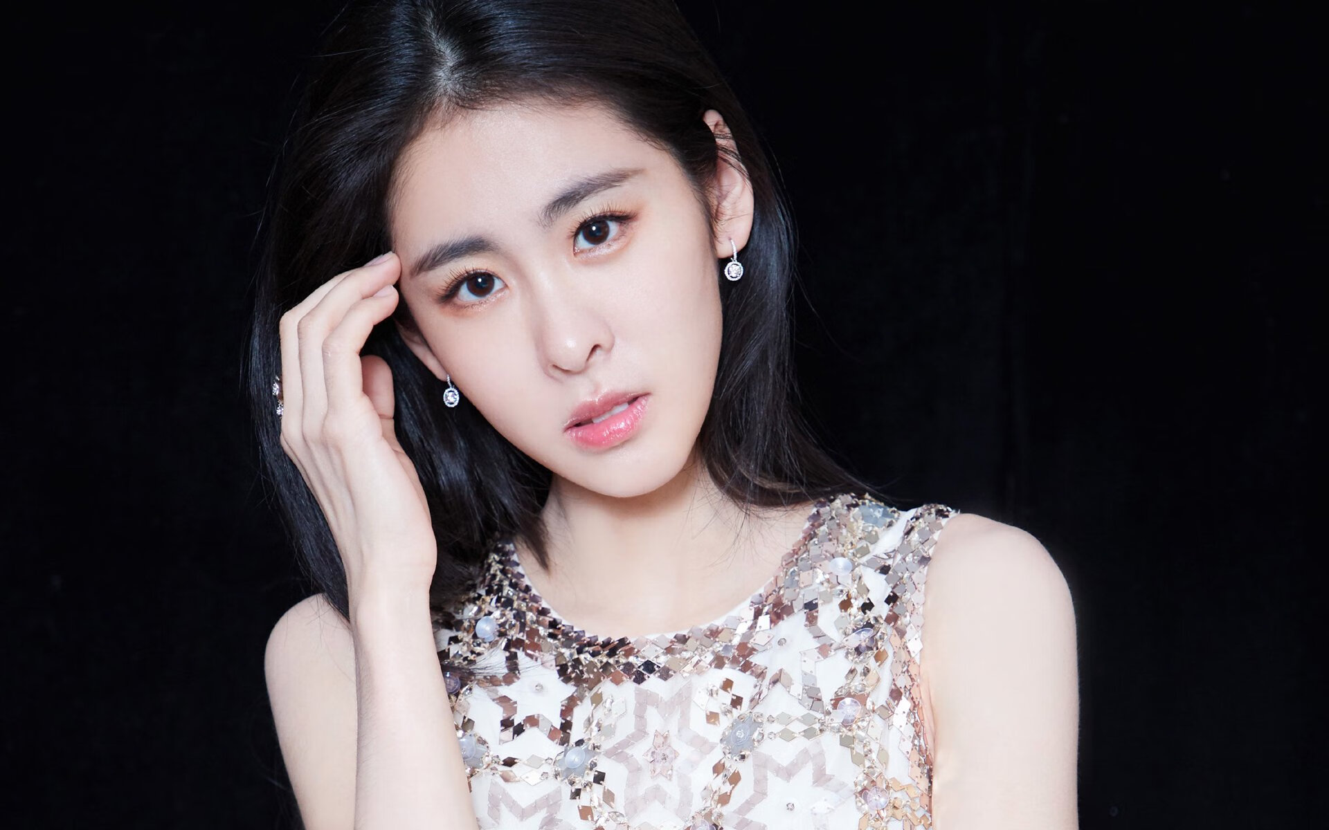 足球青训计划引入沙地练习增强脚感,最实用的足球青训教案