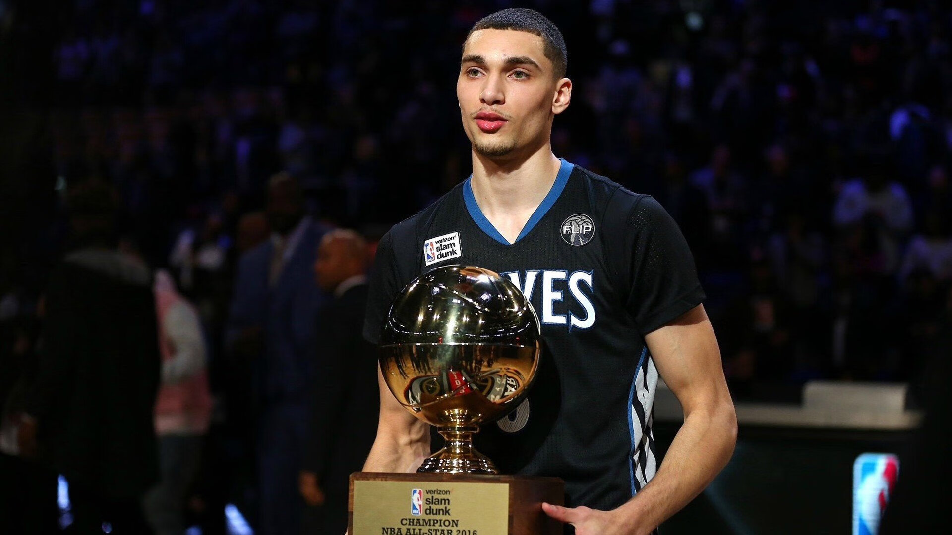 九游娱乐电竞官网-传奇故事：从街头篮球到NBA巨星的励志成名记，街头篮球创始人